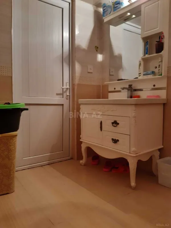 Satılır 3 otaqlı mənzil 109 m²