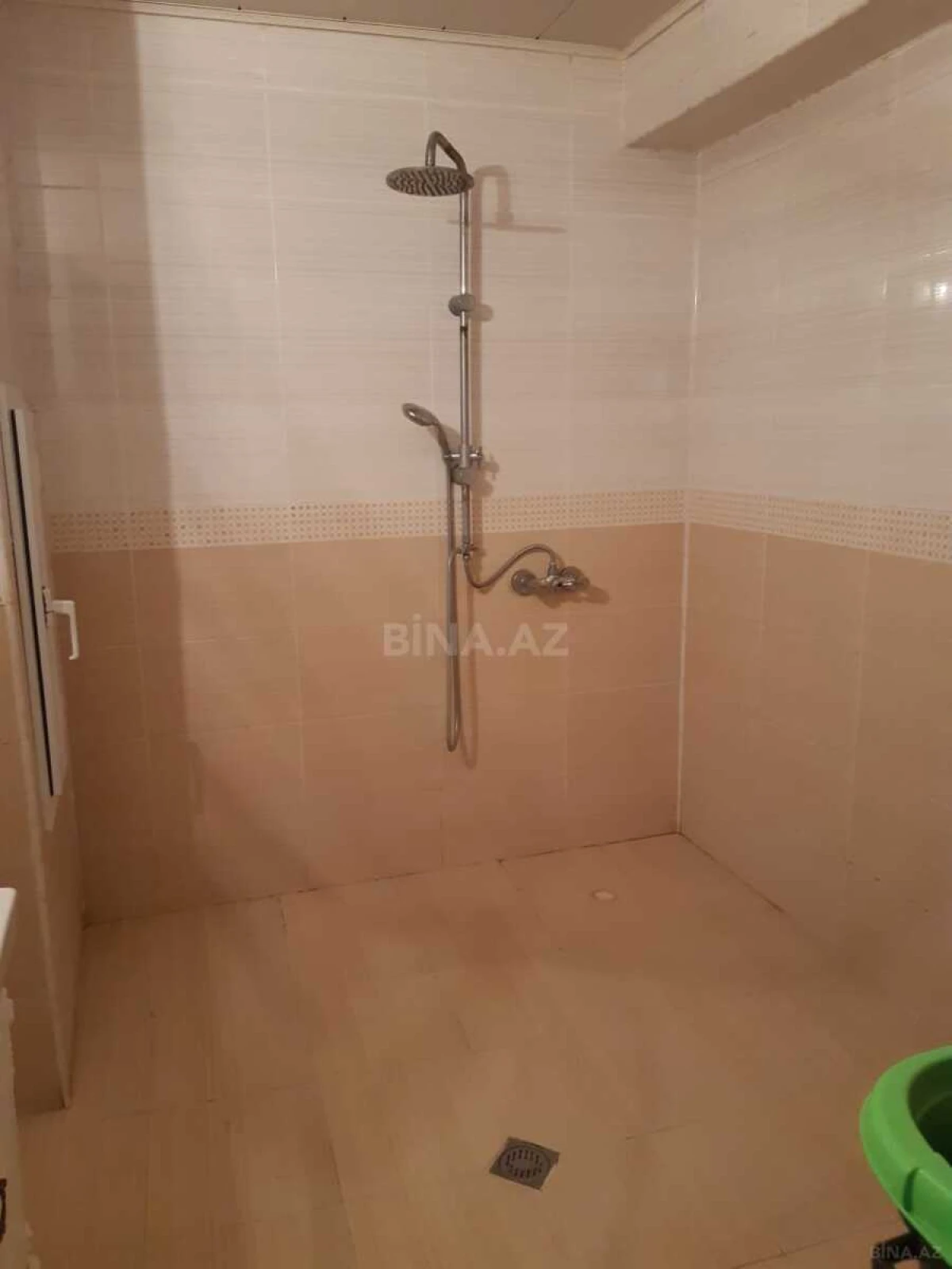Satılır 3 otaqlı mənzil 109 m²