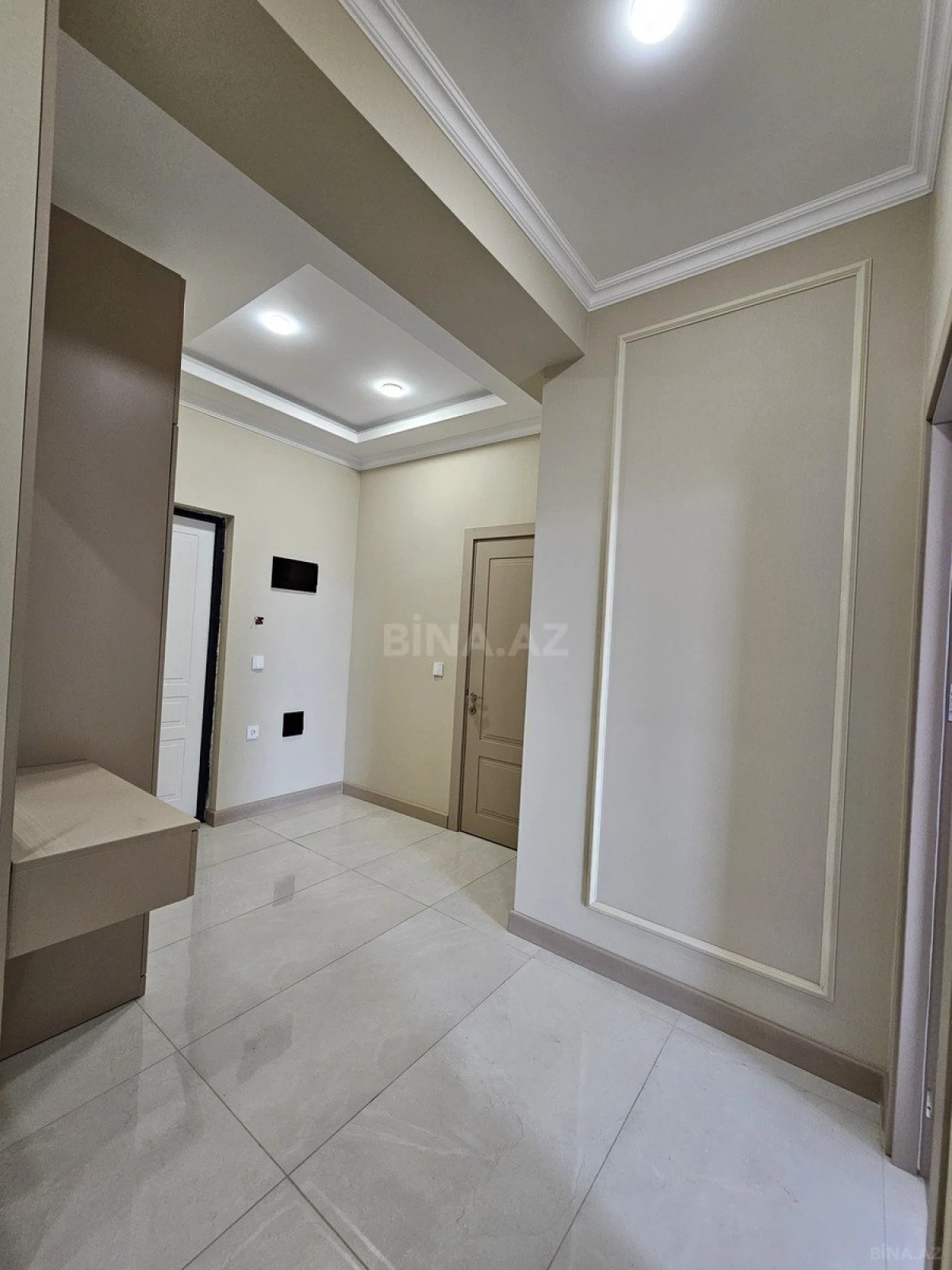 Kirayə verilir 2 otaqlı mənzil 84 m²