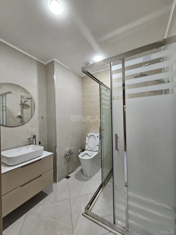 Kirayə verilir 2 otaqlı mənzil 84 m²