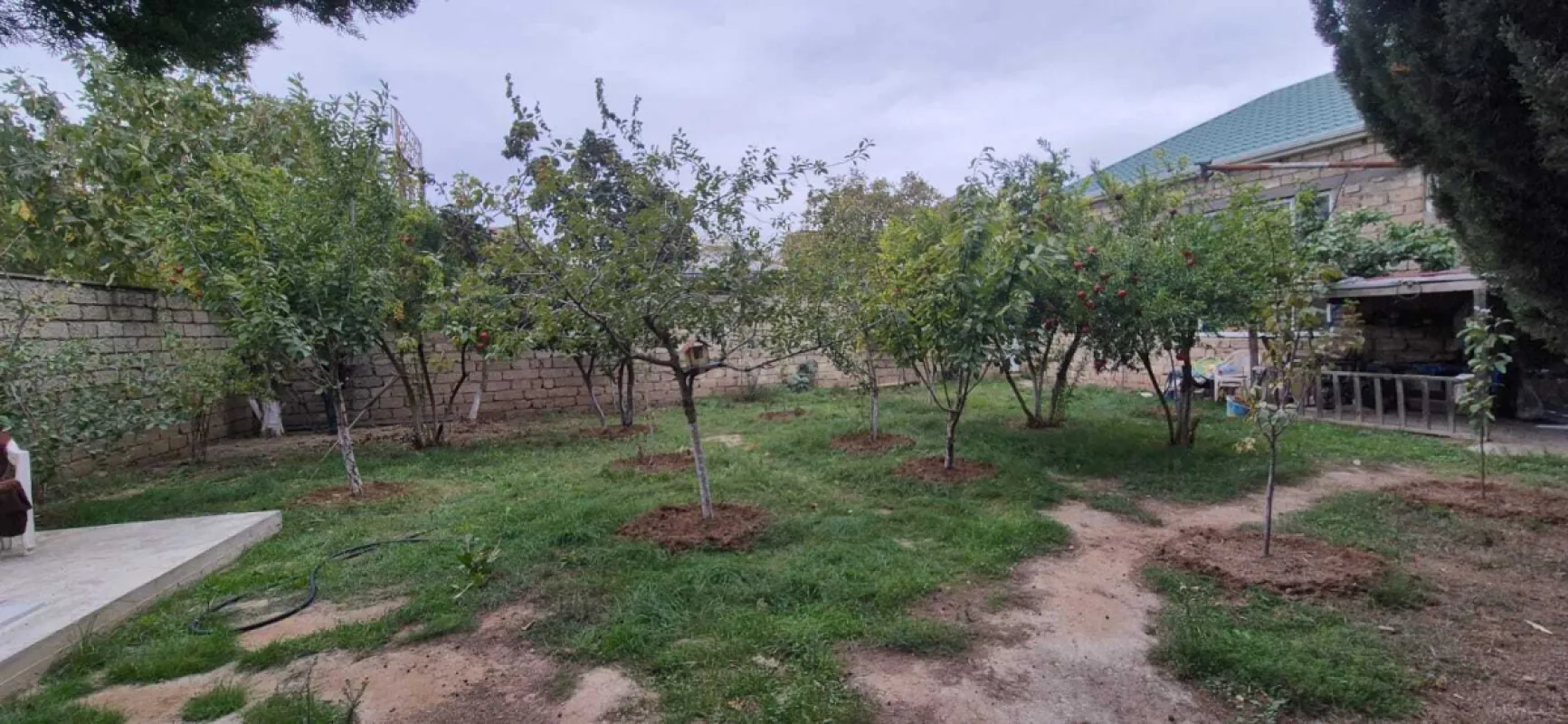 Satılır 4 otaqlı həyət evi 157 m²