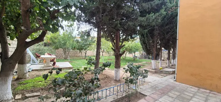 Satılır 4 otaqlı həyət evi 157 m²