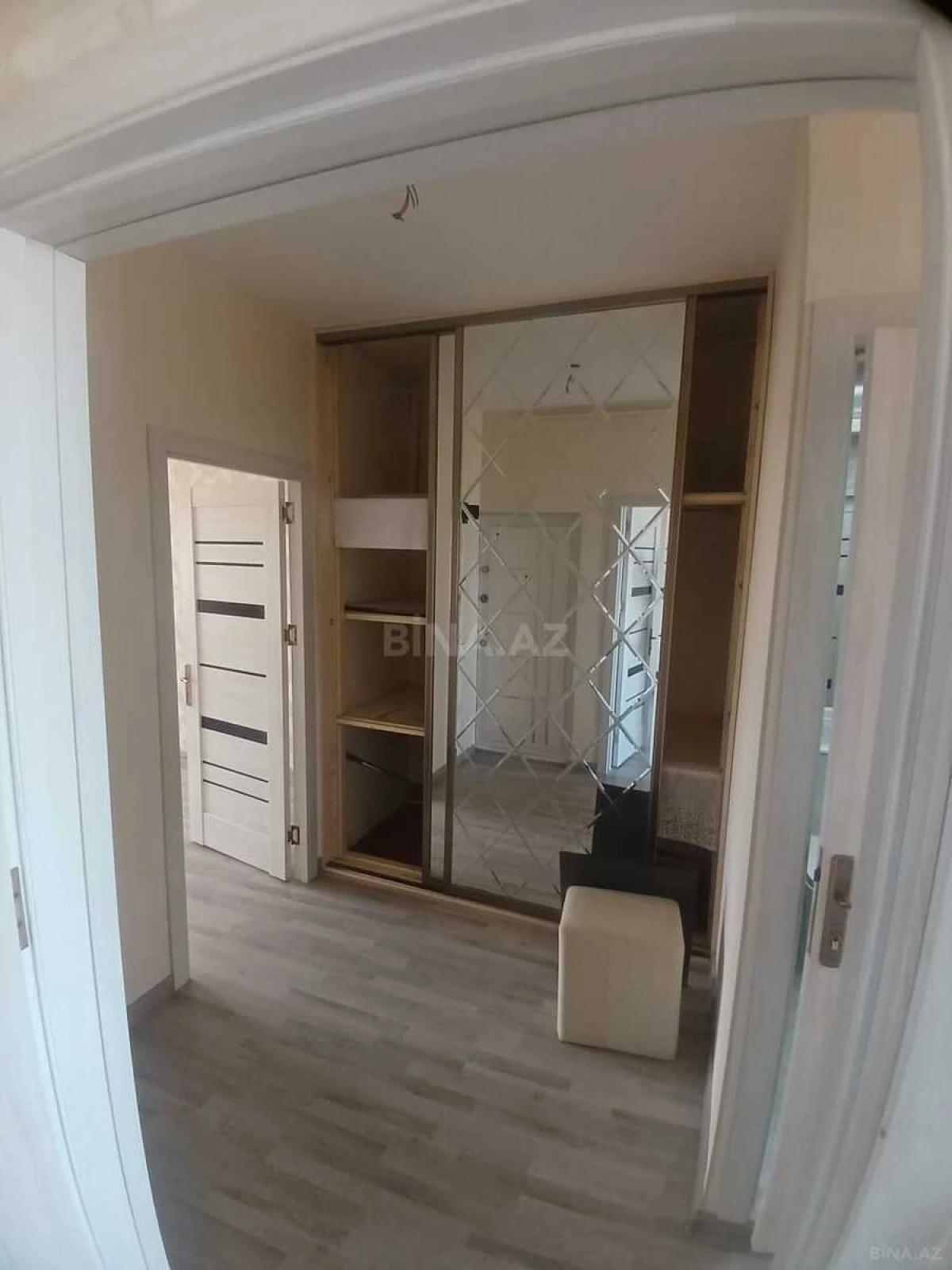 Satılır 2 otaqlı mənzil 65 m²