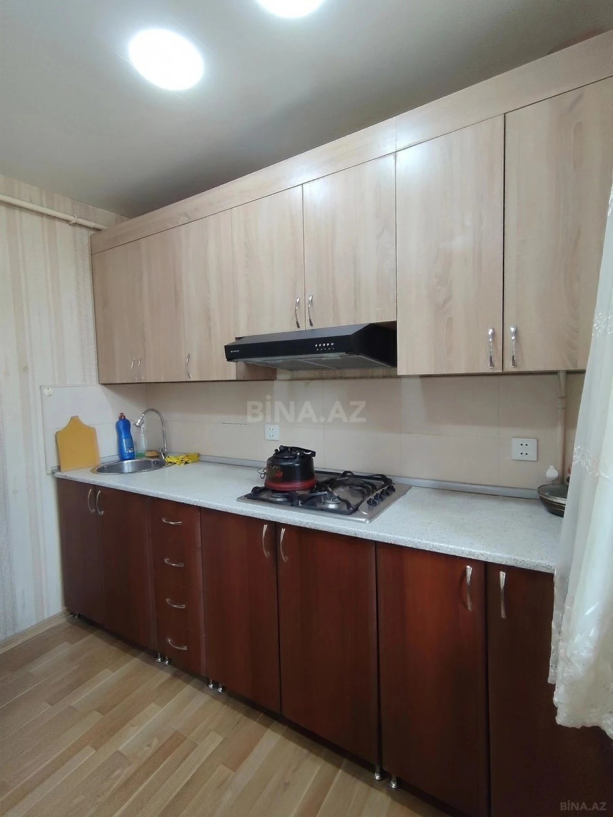 Kirayə verilir 2 otaqlı mənzil 73 m²