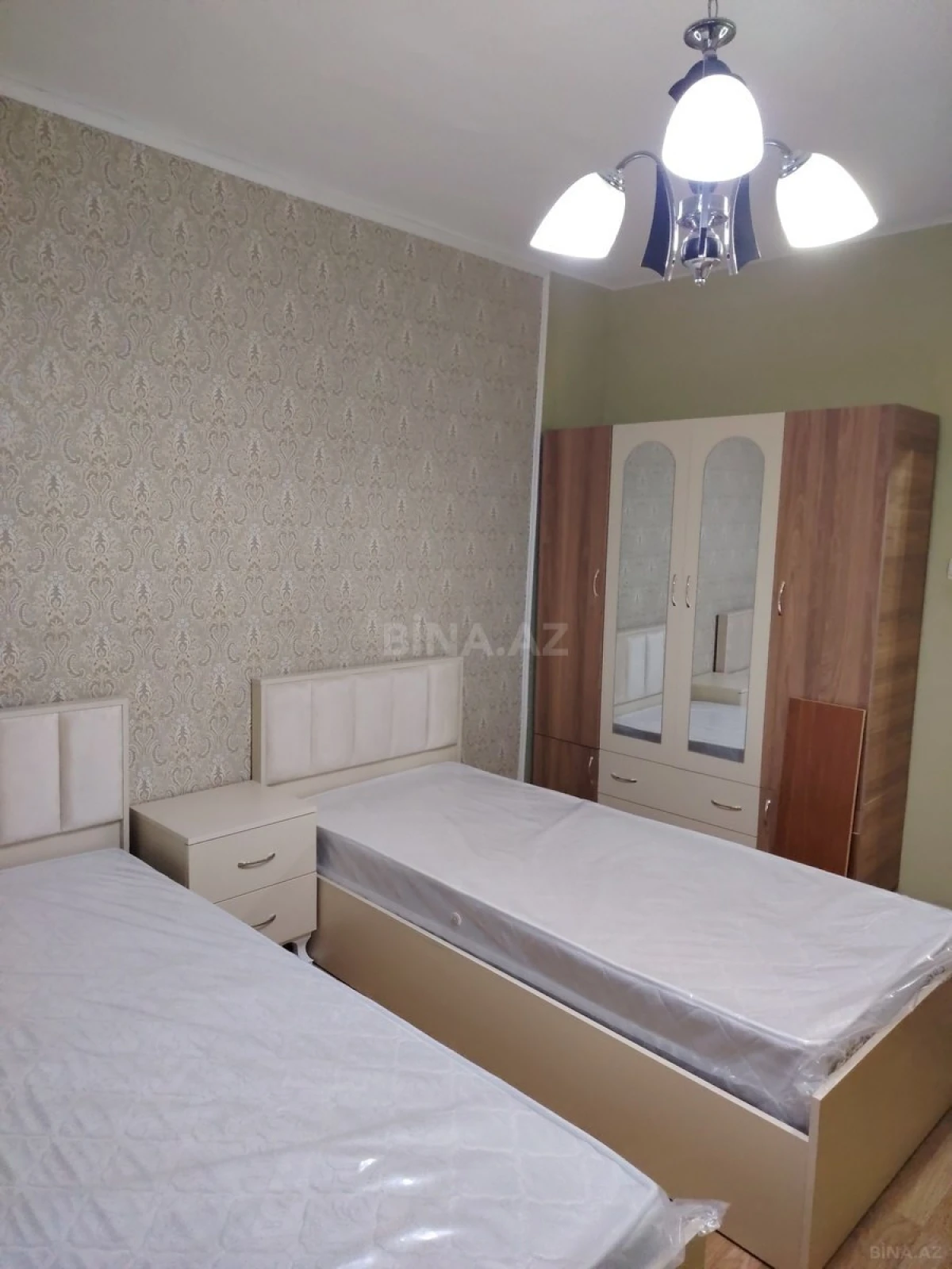 Kirayə verilir 2 otaqlı mənzil 73 m²