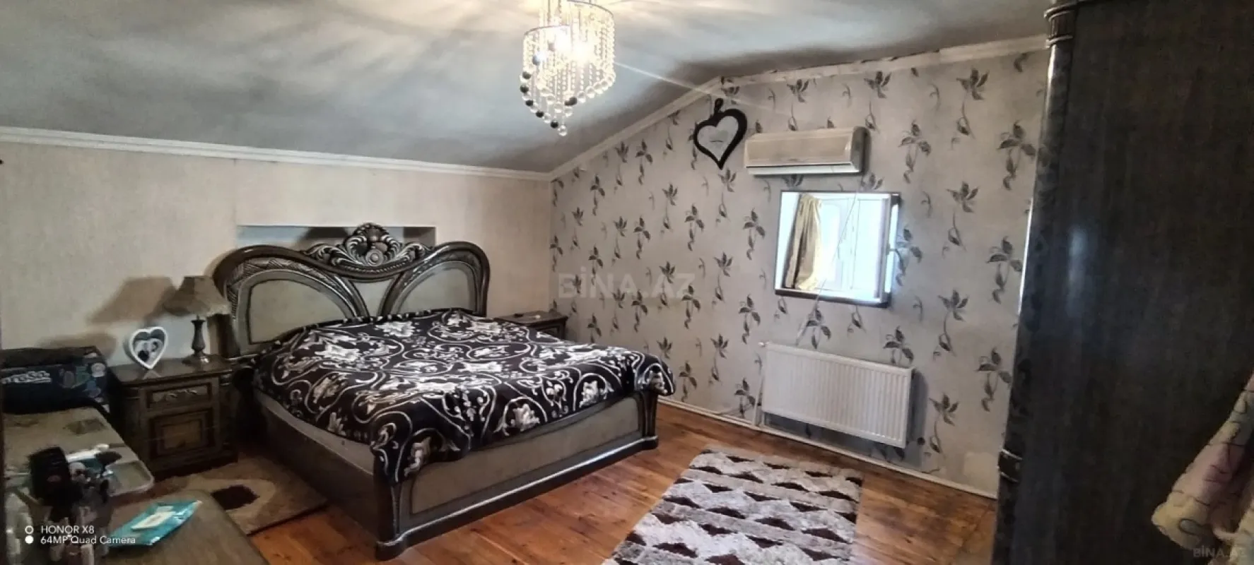 Satılır 5 otaqlı həyət evi 180 m²