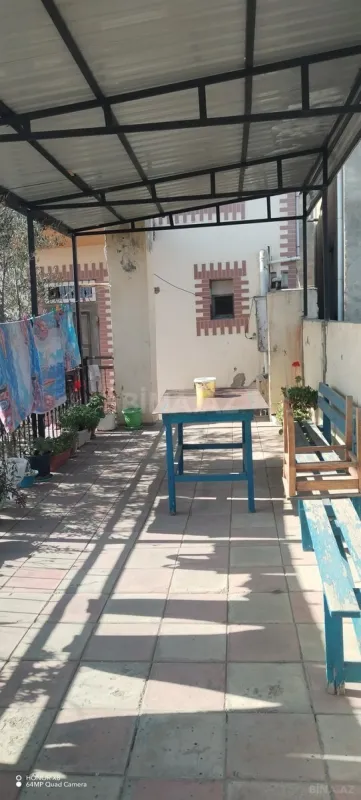 Satılır 5 otaqlı həyət evi 180 m²