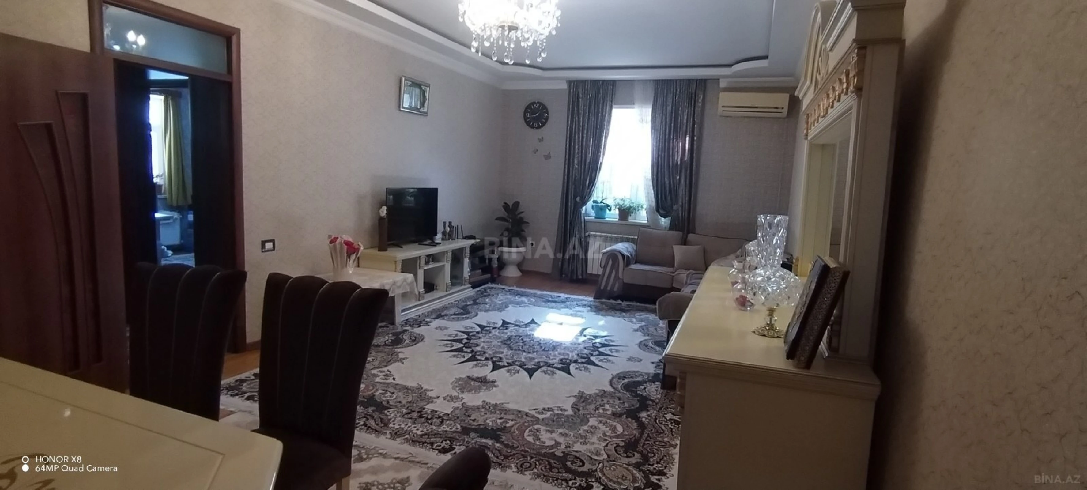 Satılır 5 otaqlı həyət evi 180 m²