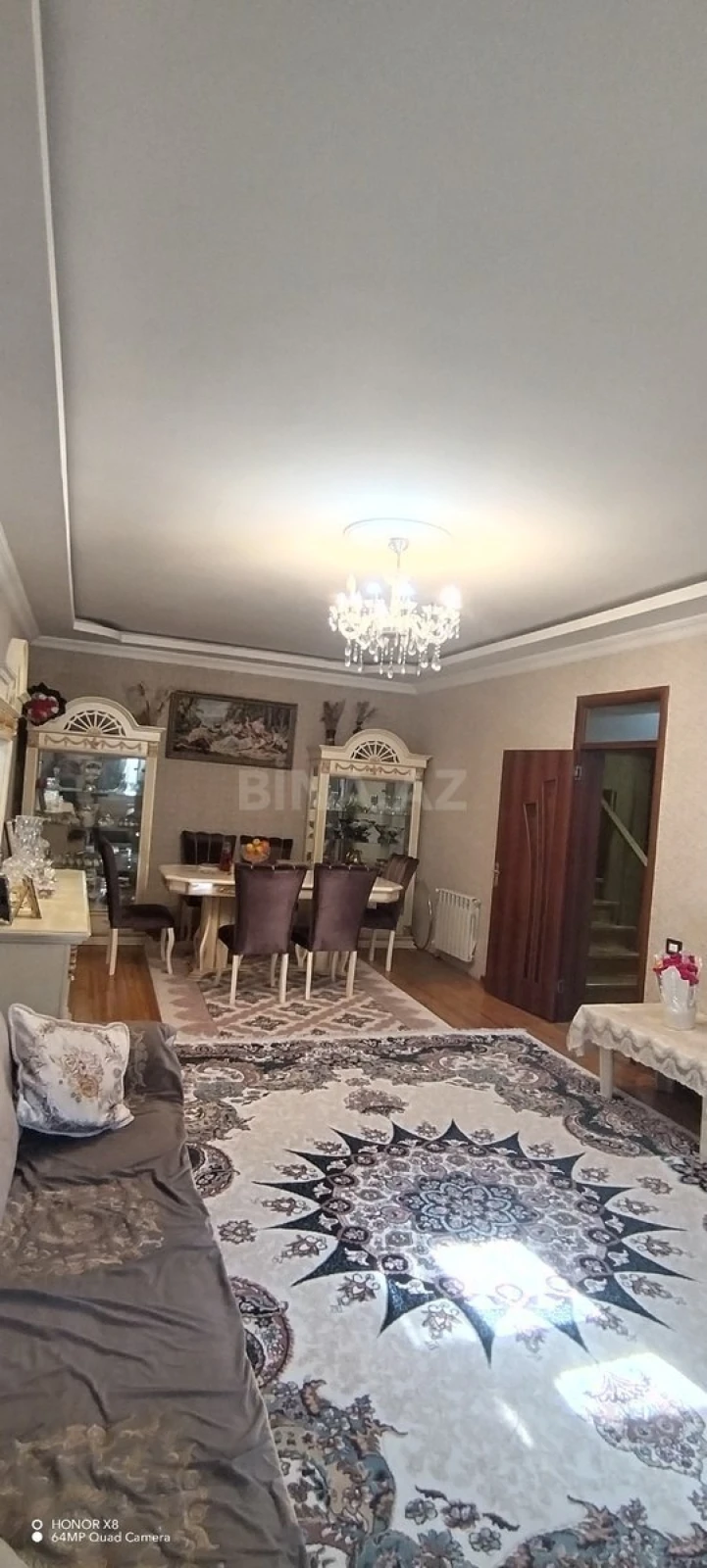 Satılır 5 otaqlı həyət evi 180 m²