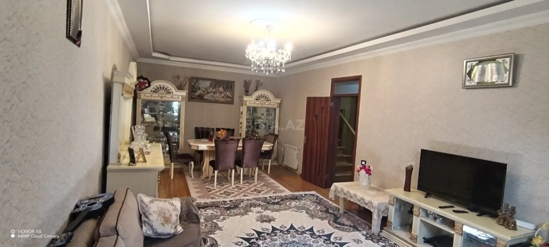 Satılır 5 otaqlı həyət evi 180 m²