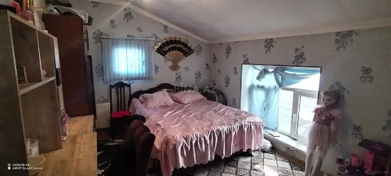 Satılır 5 otaqlı həyət evi 180 m²