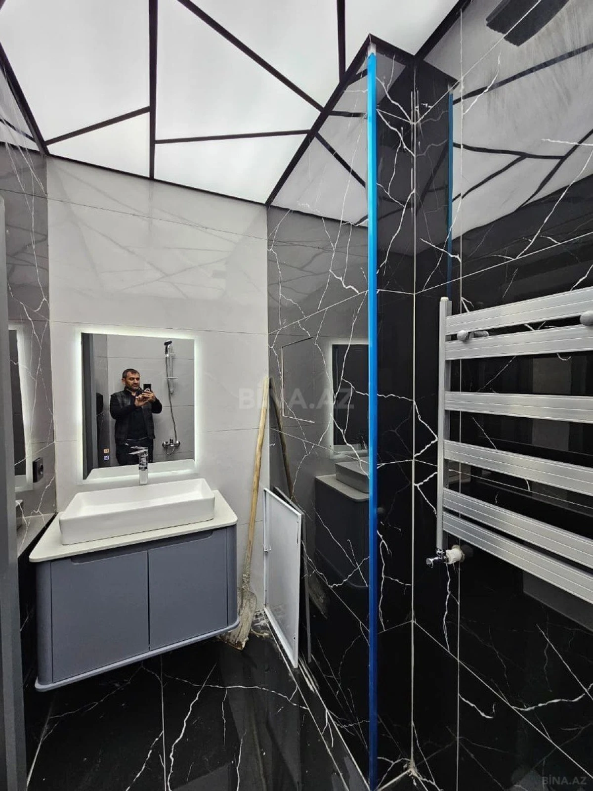 Satılır 3 otaqlı mənzil 92 m²