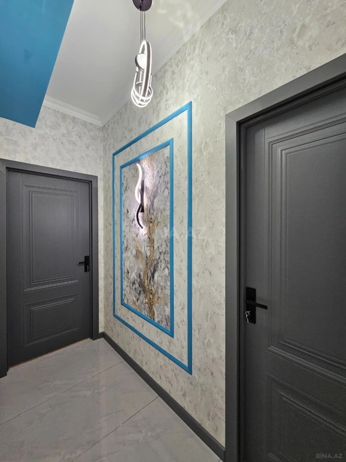 Satılır 3 otaqlı mənzil 92 m²