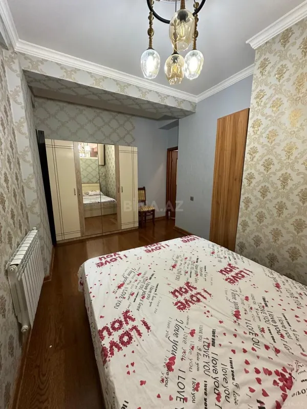 Satılır 2 otaqlı mənzil 87 m²