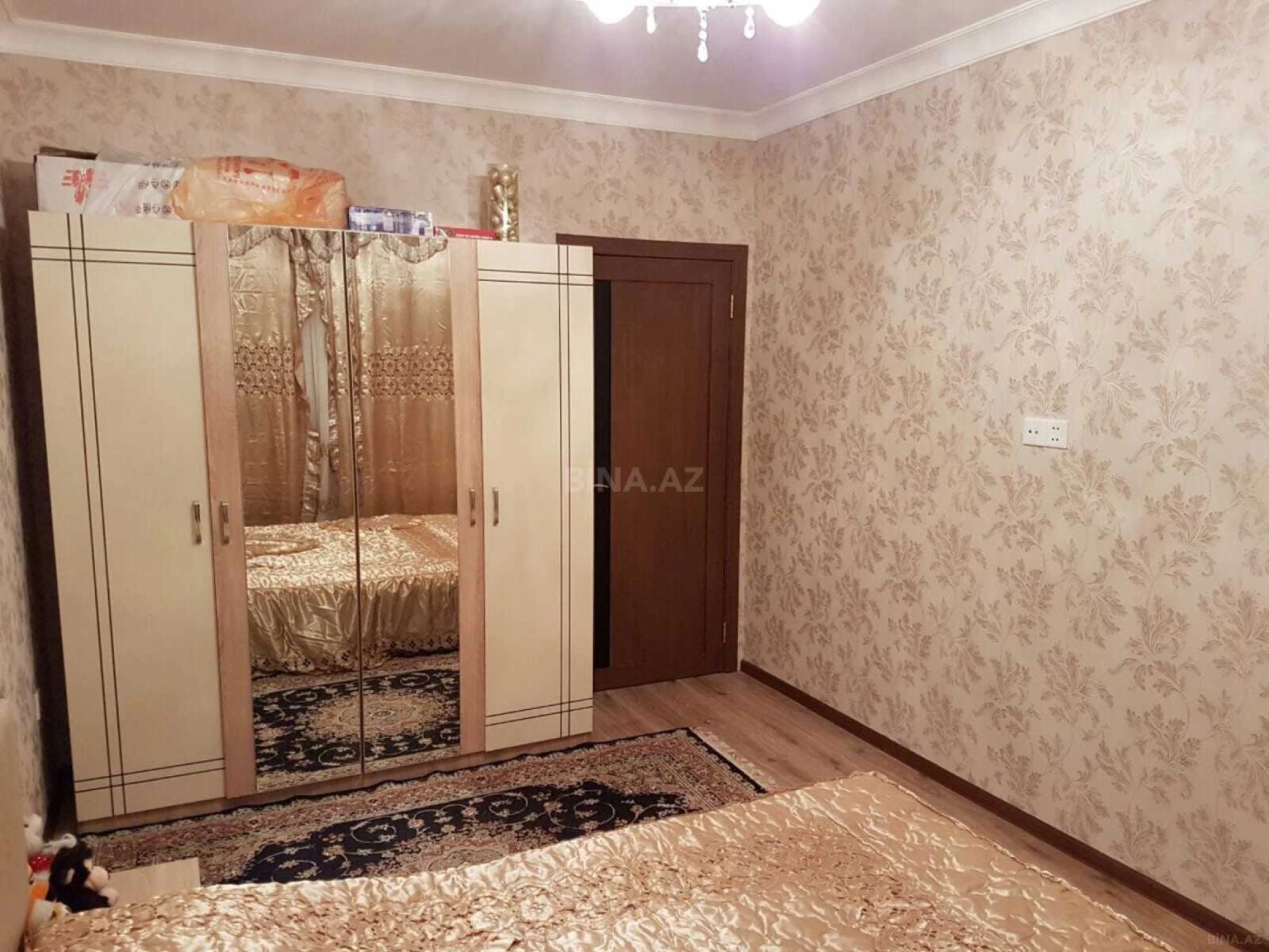 Kirayə verilir 2 otaqlı mənzil 71 m²