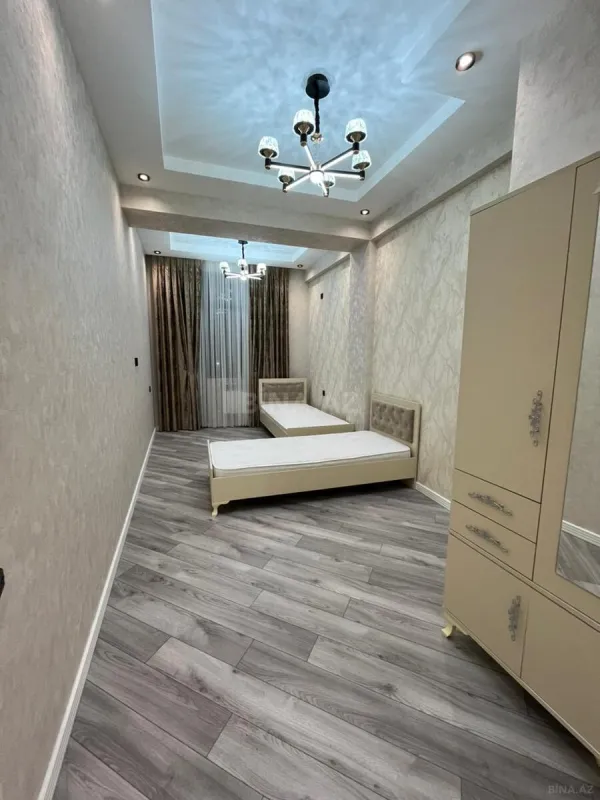 Kirayə verilir 3 otaqlı mənzil 130 m²