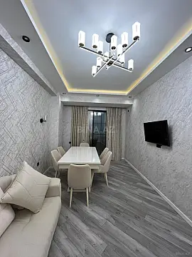 Kirayə verilir 3 otaqlı mənzil 130 m²