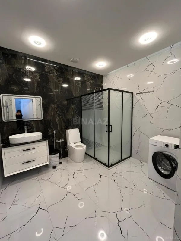 Kirayə verilir 3 otaqlı mənzil 130 m²