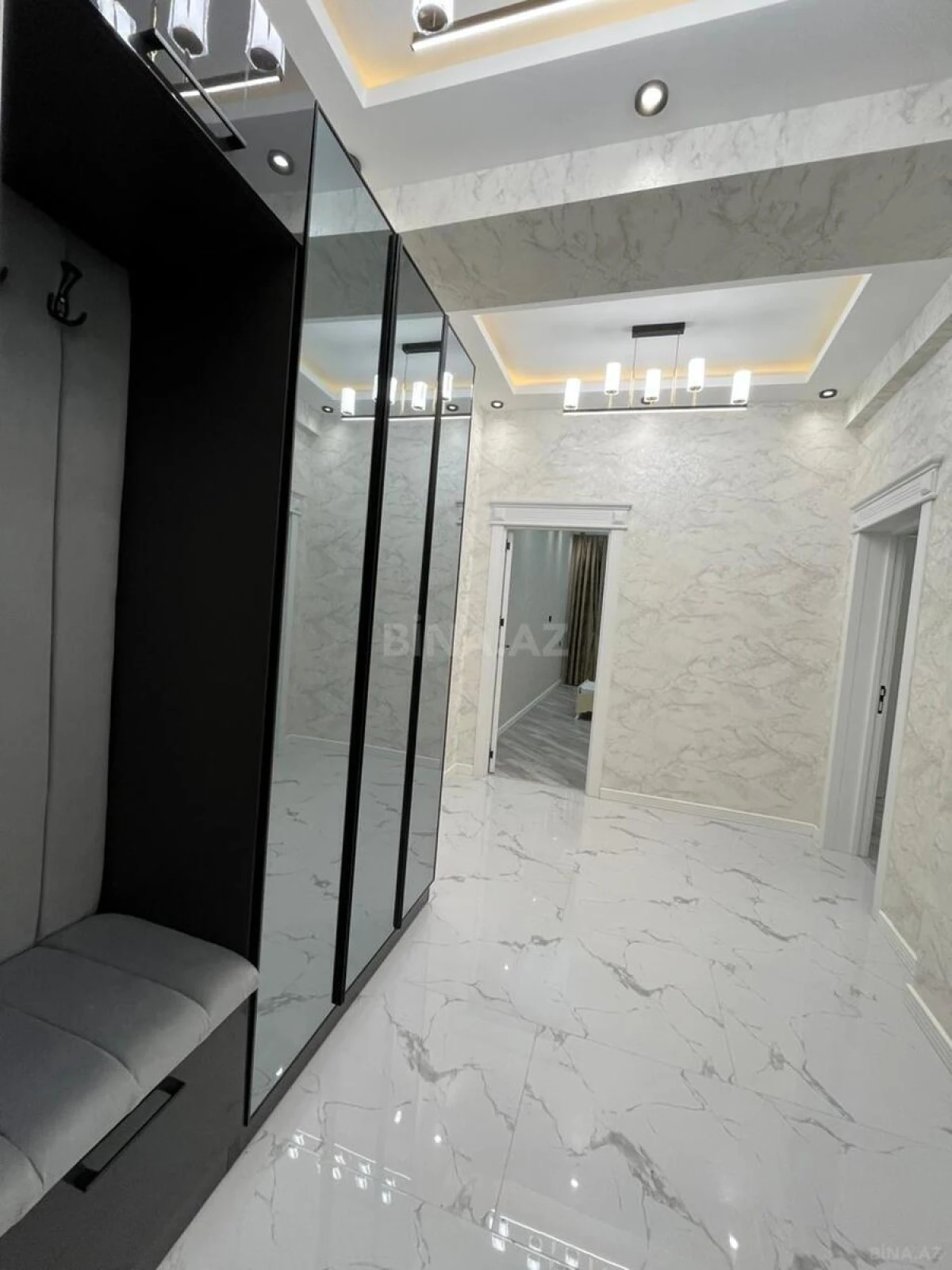 Kirayə verilir 3 otaqlı mənzil 130 m²
