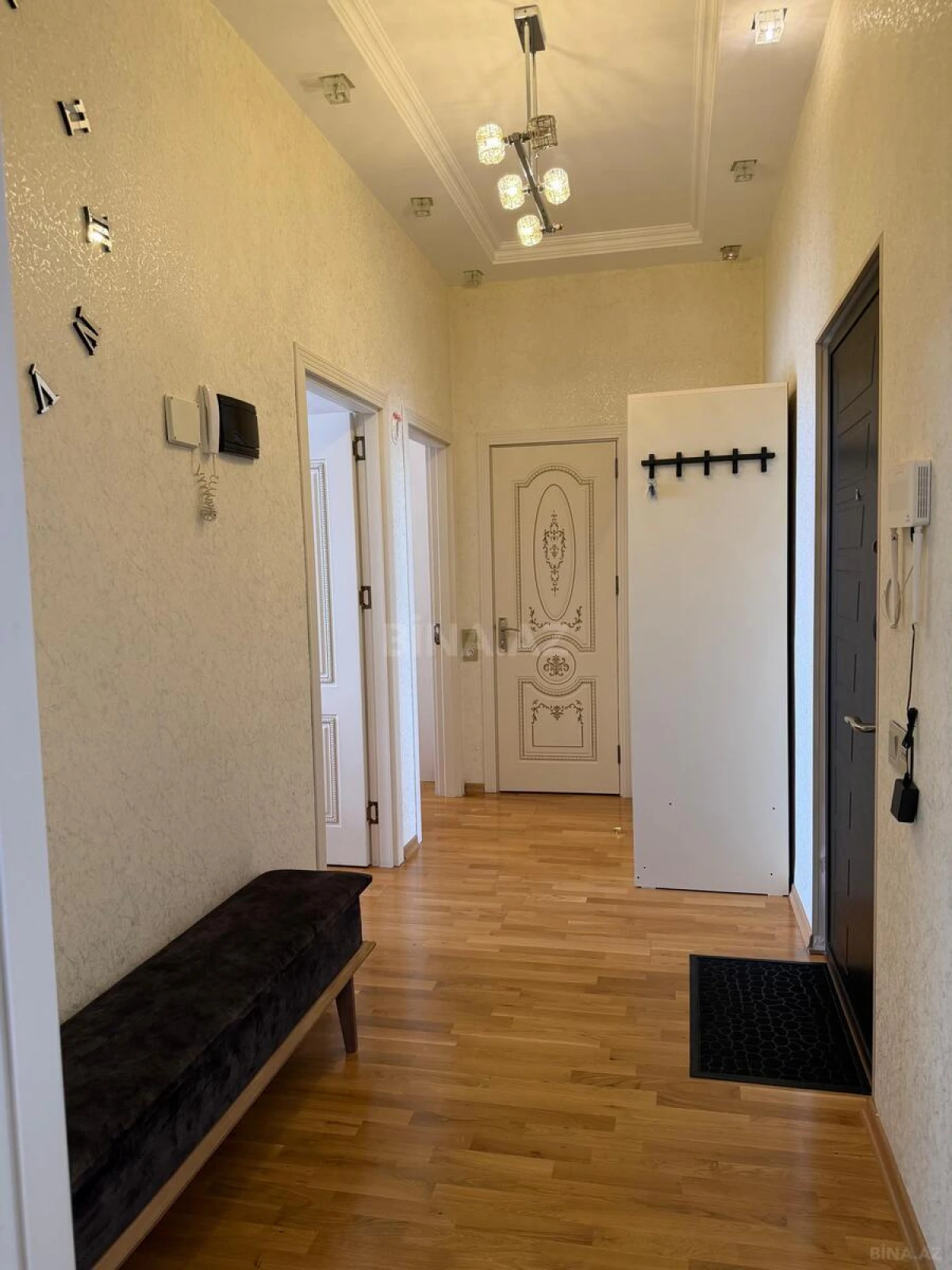 Kirayə verilir 2 otaqlı mənzil 60 m²