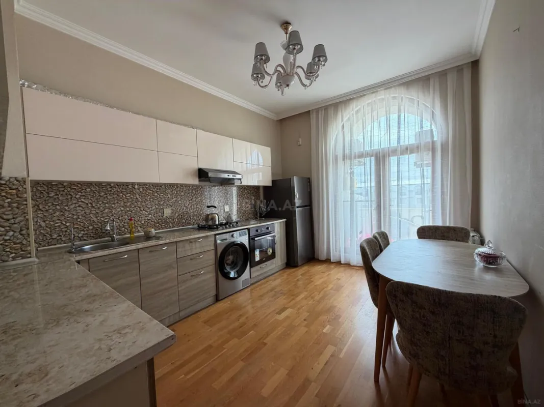 Kirayə verilir 2 otaqlı mənzil 60 m²