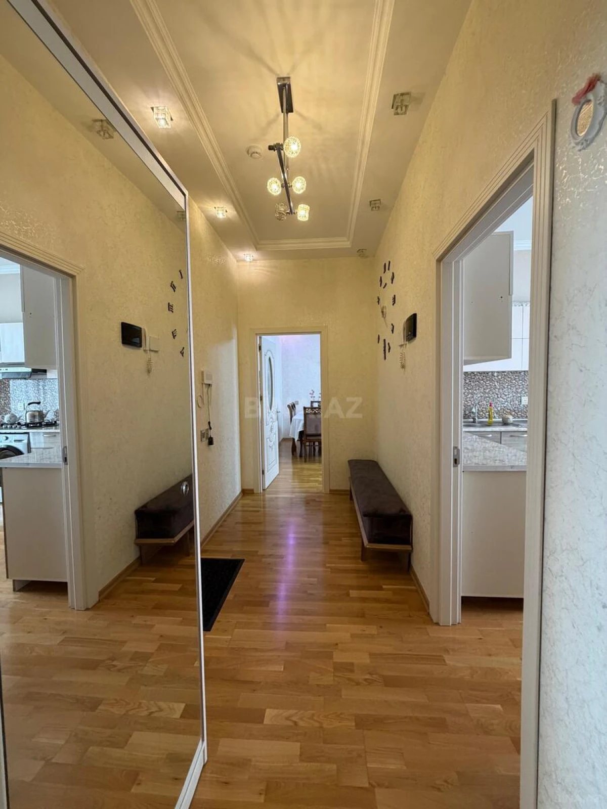 Kirayə verilir 2 otaqlı mənzil 60 m²