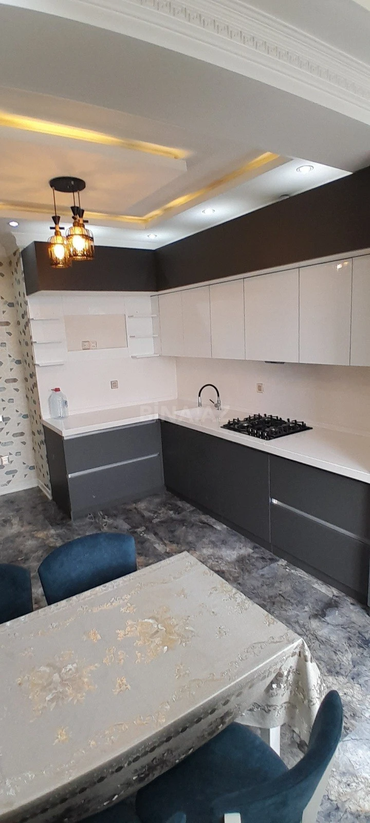 Kirayə verilir 3 otaqlı mənzil 95 m²