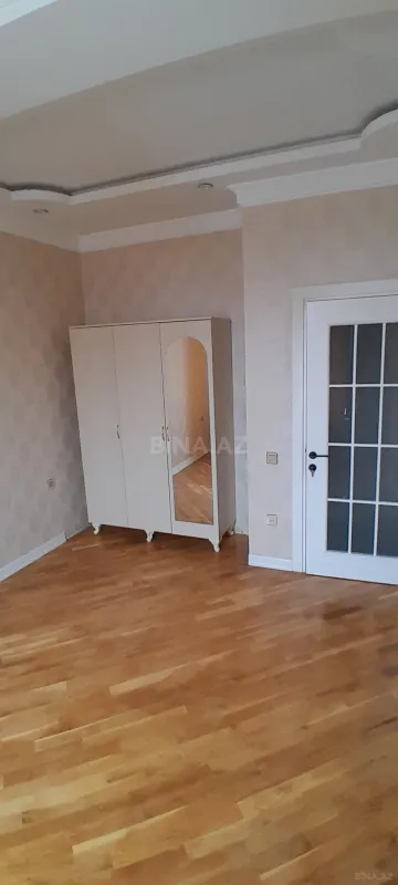 Kirayə verilir 3 otaqlı mənzil 95 m²
