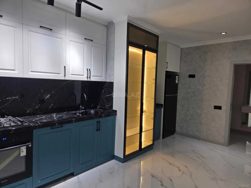 Satılır 3 otaqlı mənzil 105 m²