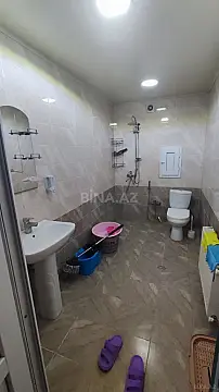 Kirayə verilir 2 otaqlı mənzil 65 m²
