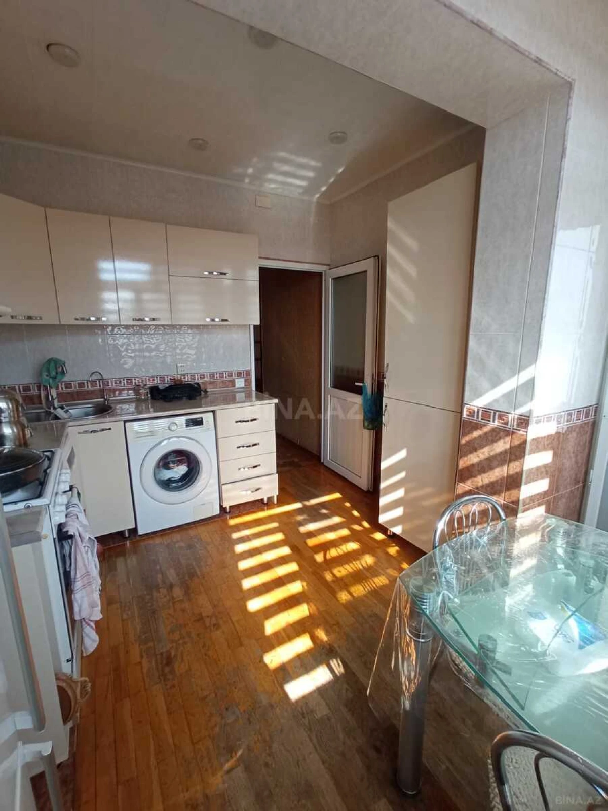 Satılır 5 otaqlı mənzil 110 m²