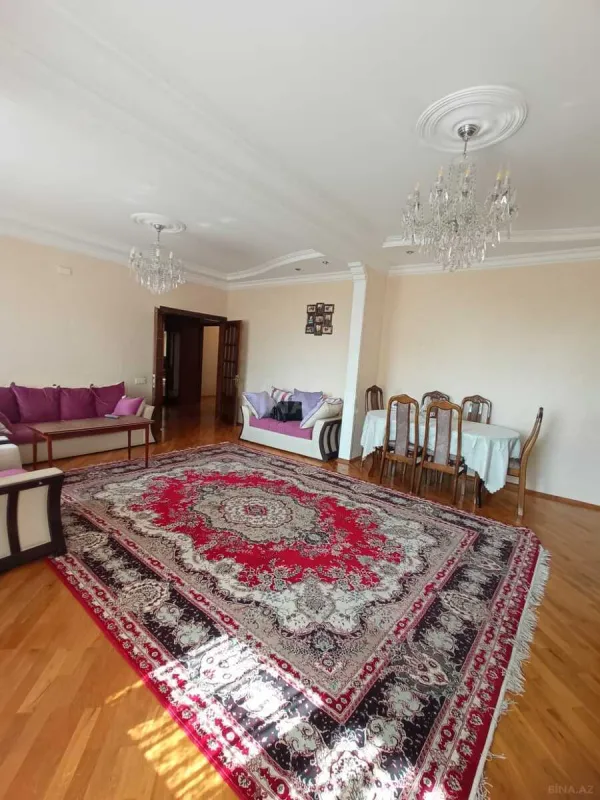Satılır 5 otaqlı mənzil 110 m²