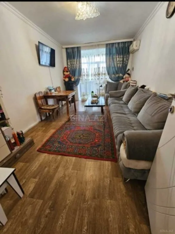 Kirayə verilir 2 otaqlı mənzil 65 m²