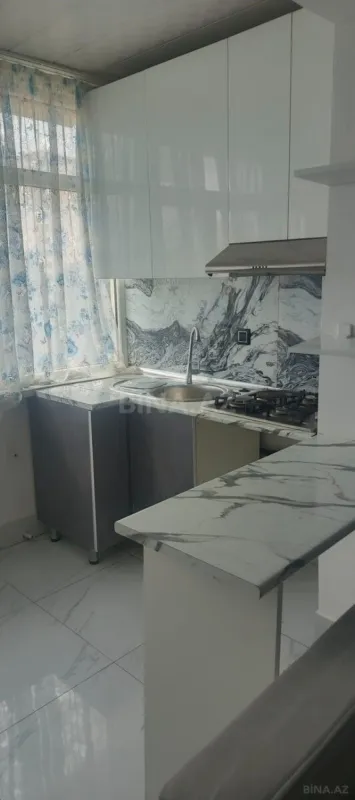 Kirayə verilir 2 otaqlı mənzil 65 m²