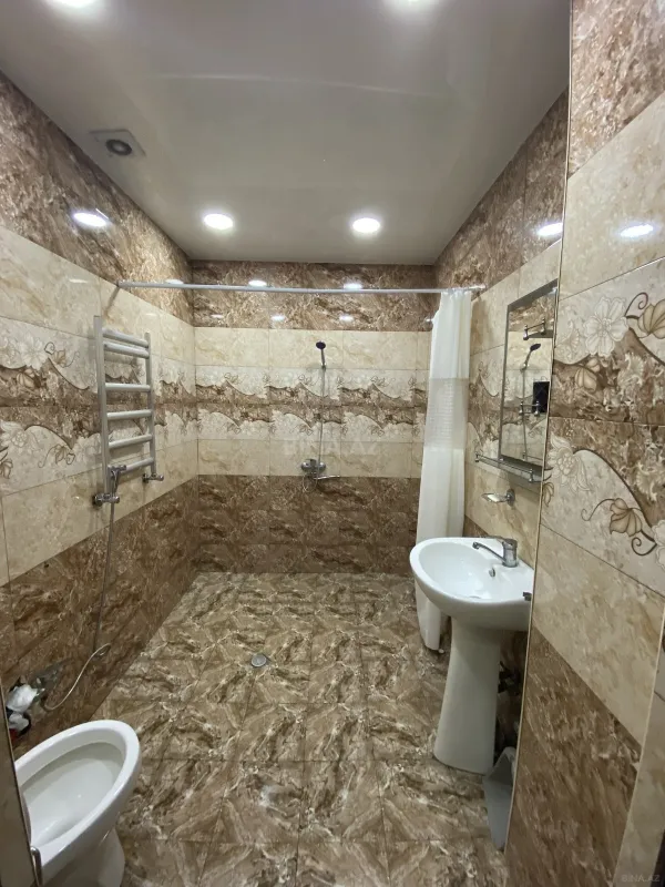 Kirayə verilir 2 otaqlı mənzil 55 m²