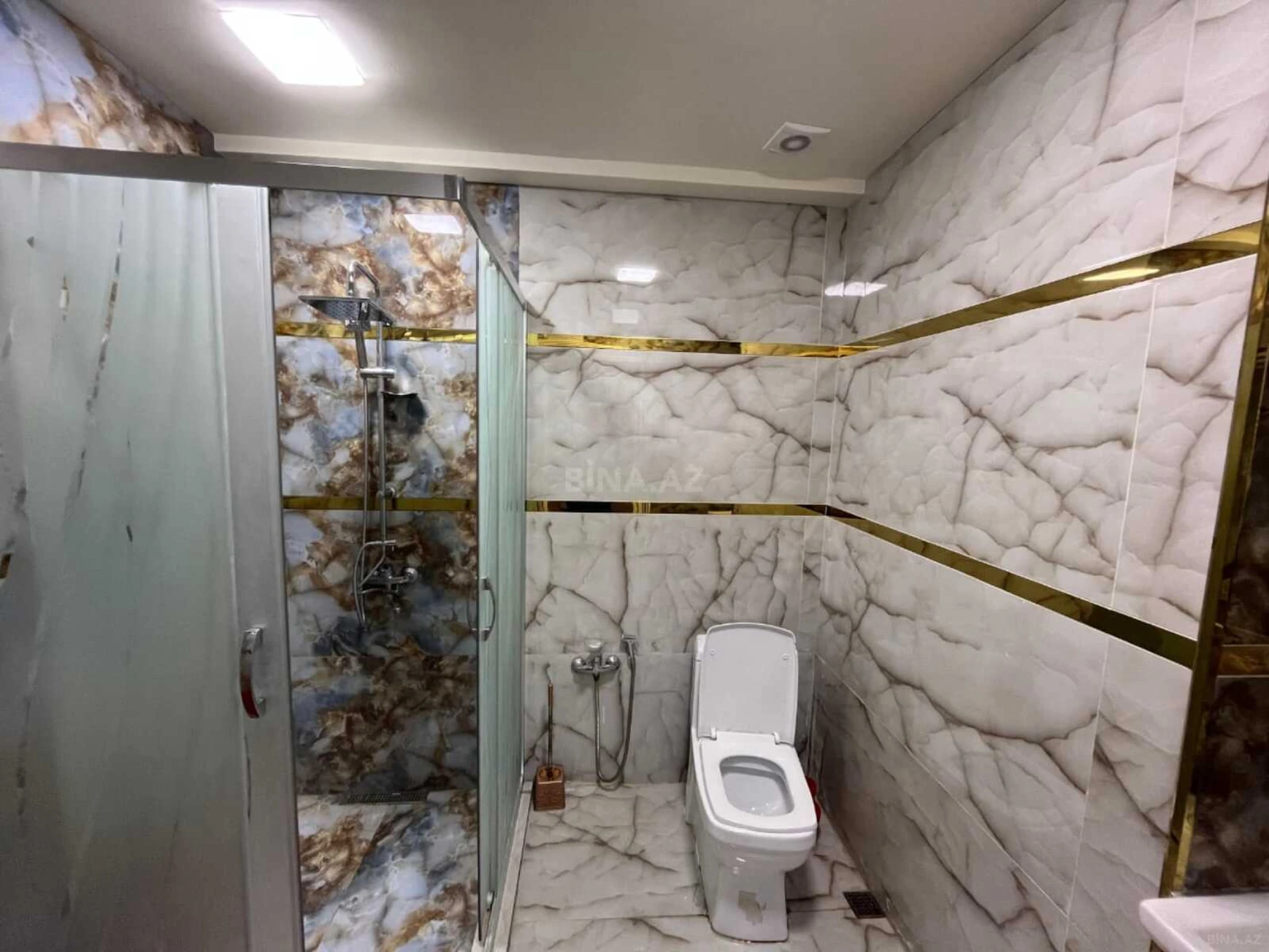 Kirayə verilir 2 otaqlı mənzil 61 m²