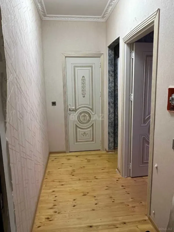 Kirayə verilir 2 otaqlı mənzil 61 m²