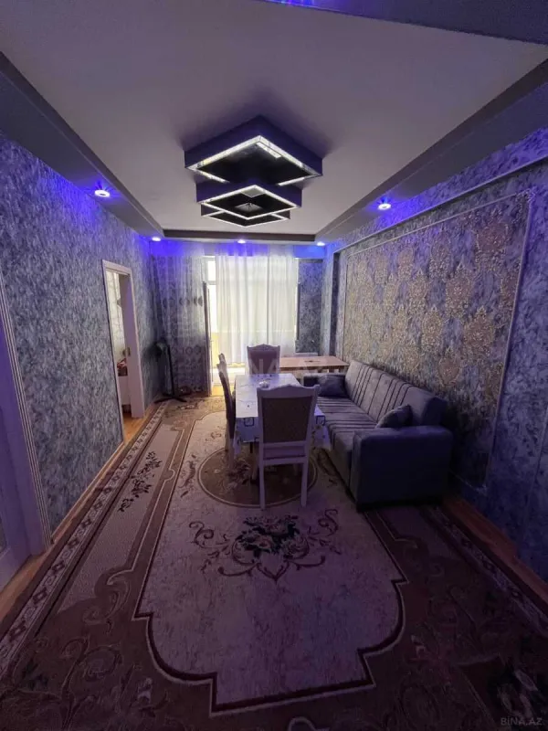 Kirayə verilir 2 otaqlı mənzil 61 m²