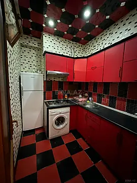 Kirayə verilir 2 otaqlı mənzil 75 m²