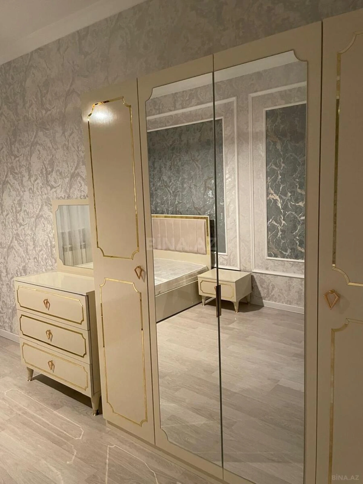 Satılır 2 otaqlı mənzil 55 m²