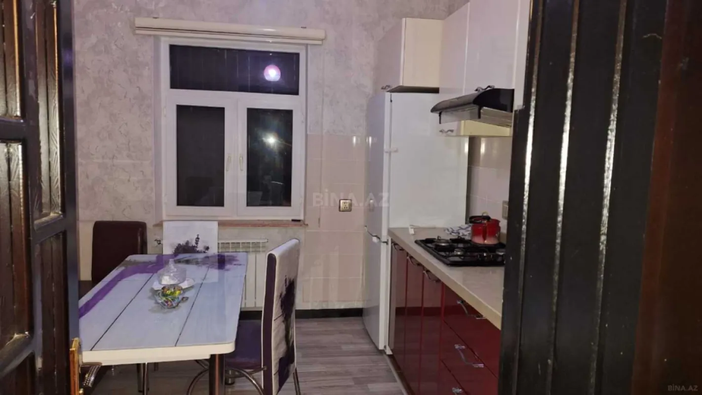 Kirayə verilir 5 otaqlı həyət evi 200 m²
