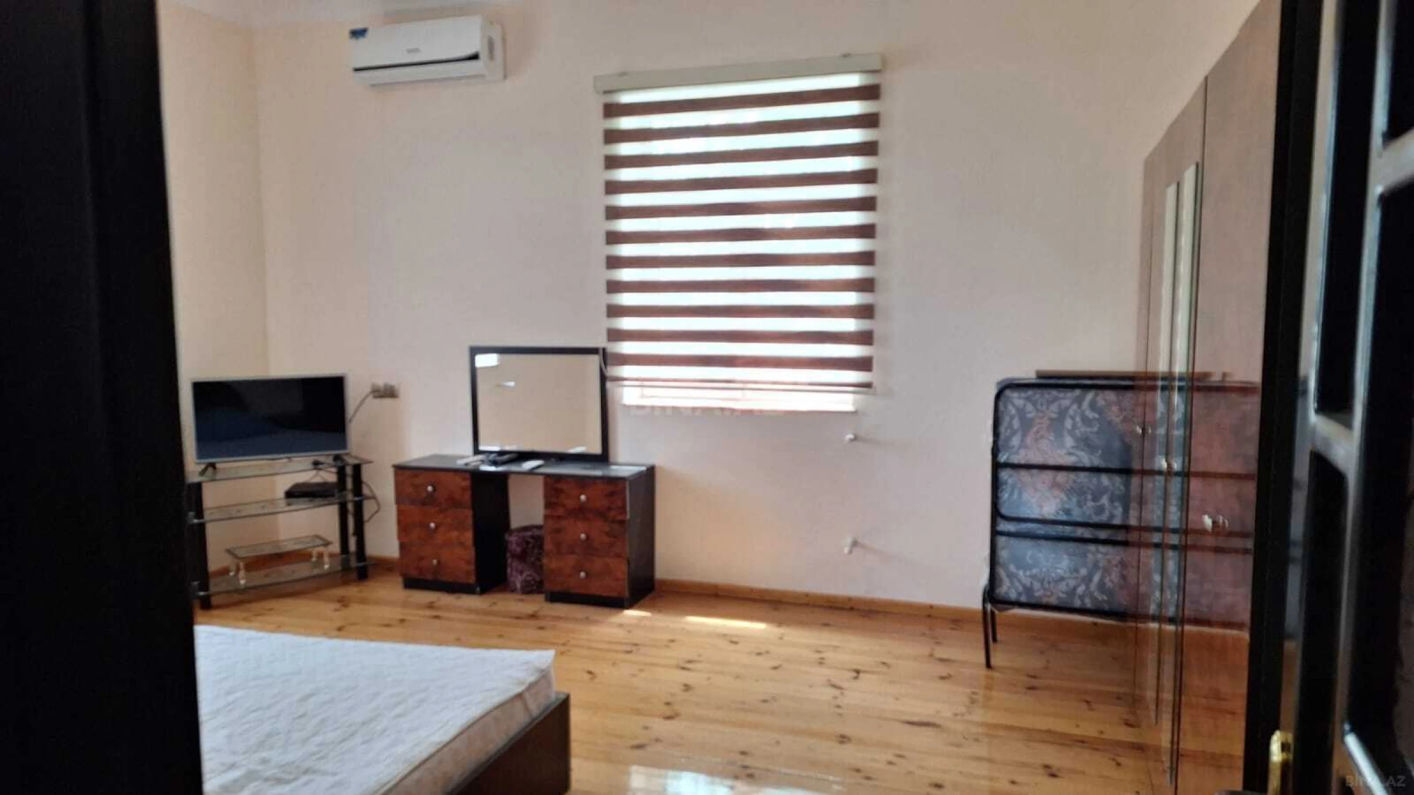 Kirayə verilir 5 otaqlı həyət evi 200 m²
