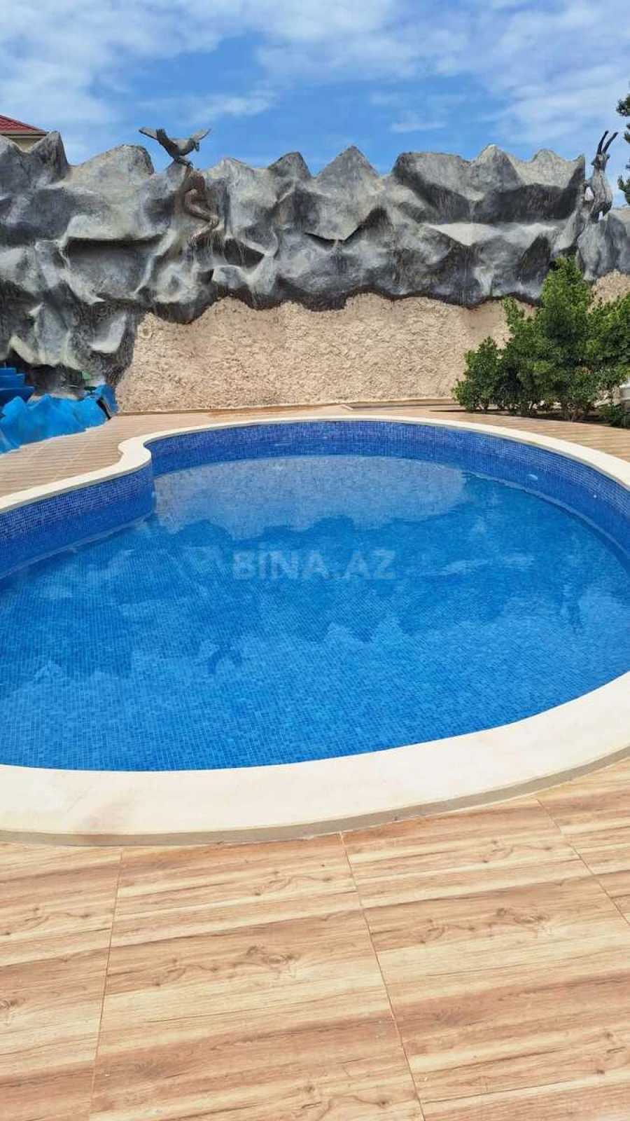 Kirayə verilir 5 otaqlı həyət evi 200 m²