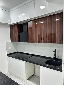 Satılır 2 otaqlı mənzil 71 m²