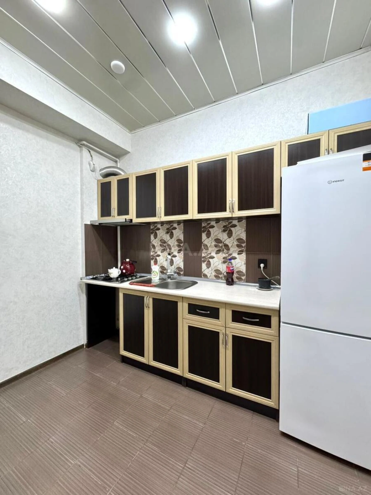 Satılır 2 otaqlı mənzil 68 m²