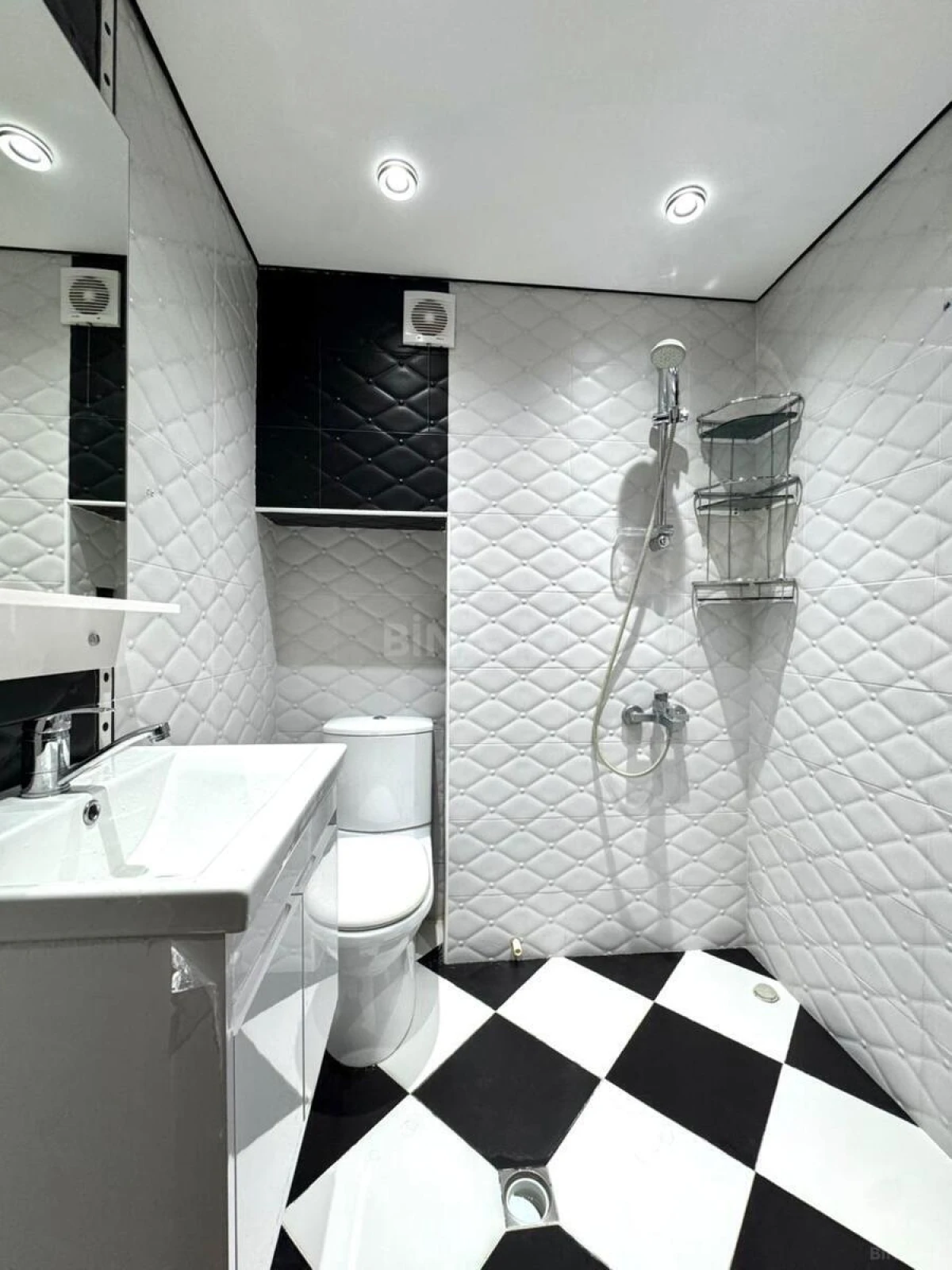 Satılır 2 otaqlı mənzil 68 m²