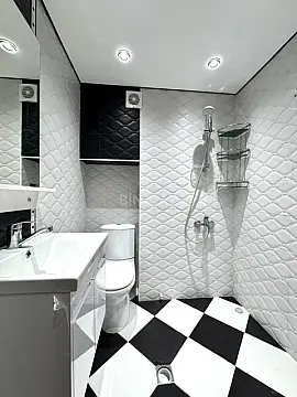 Satılır 2 otaqlı mənzil 68 m²