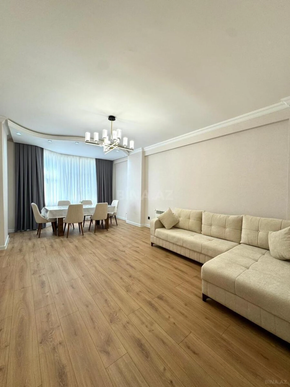 Satılır 2 otaqlı mənzil 68 m²