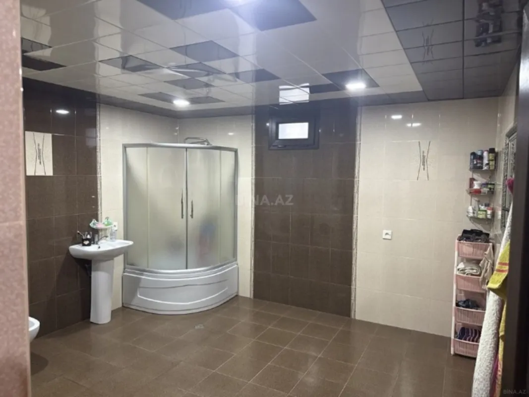 Satılır 5 otaqlı həyət evi 165 m²