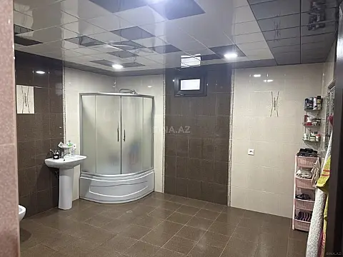 Satılır 5 otaqlı həyət evi 165 m²
